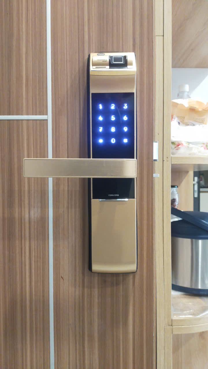 z7261076552559 e9496c496dd0f723f0d3d77848cb6c04